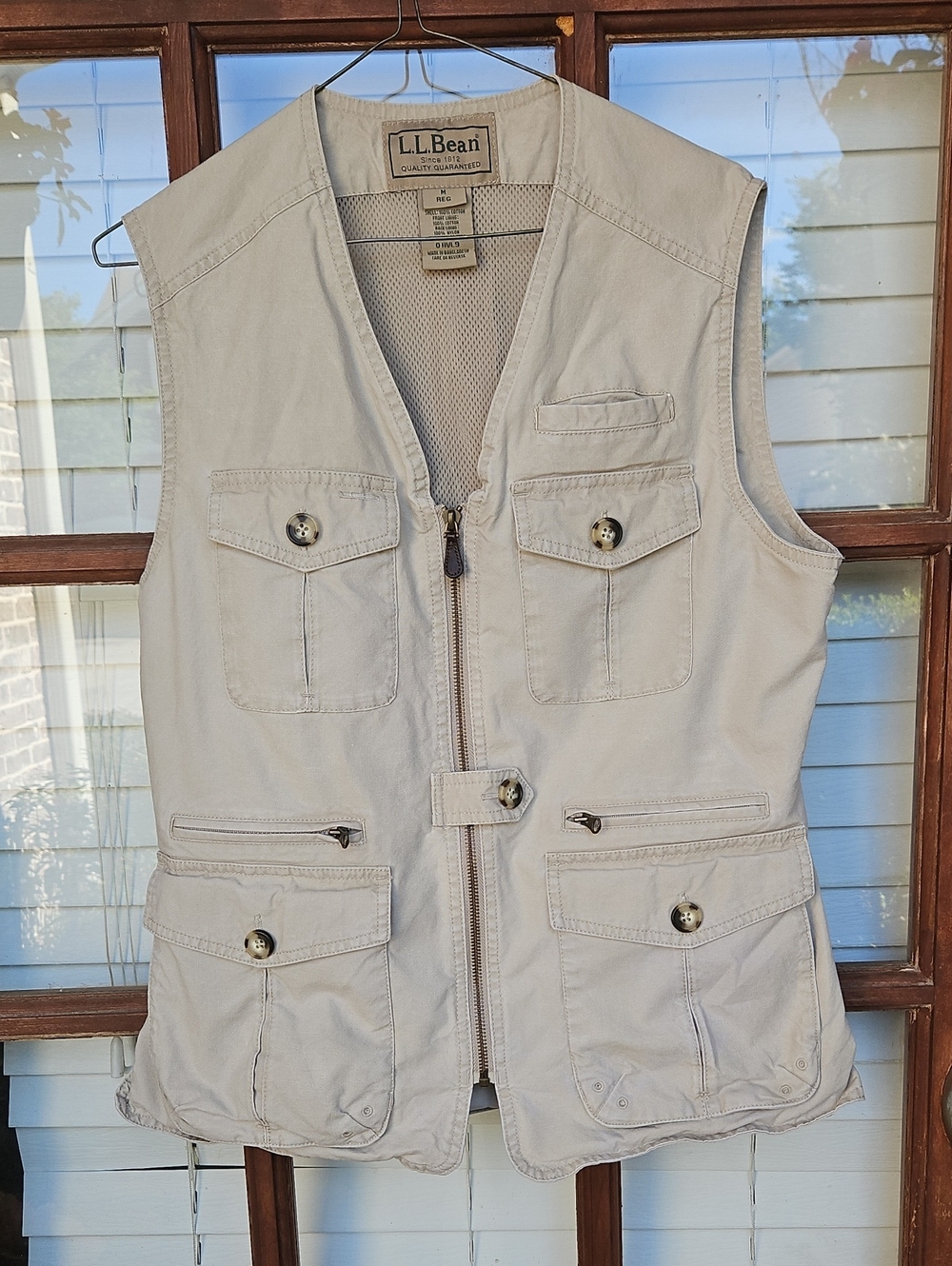 L.L. Bean Unisex Vintage Khaki Utility Fishing Safari Vest Size Medium - Picture 1 of 5
